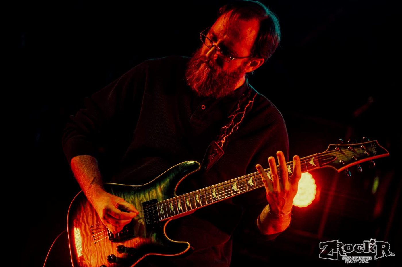 Jesse Campbell live under red light